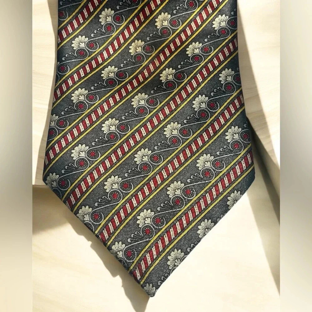 Pierre Cardin Vintage Men Standard size Tie